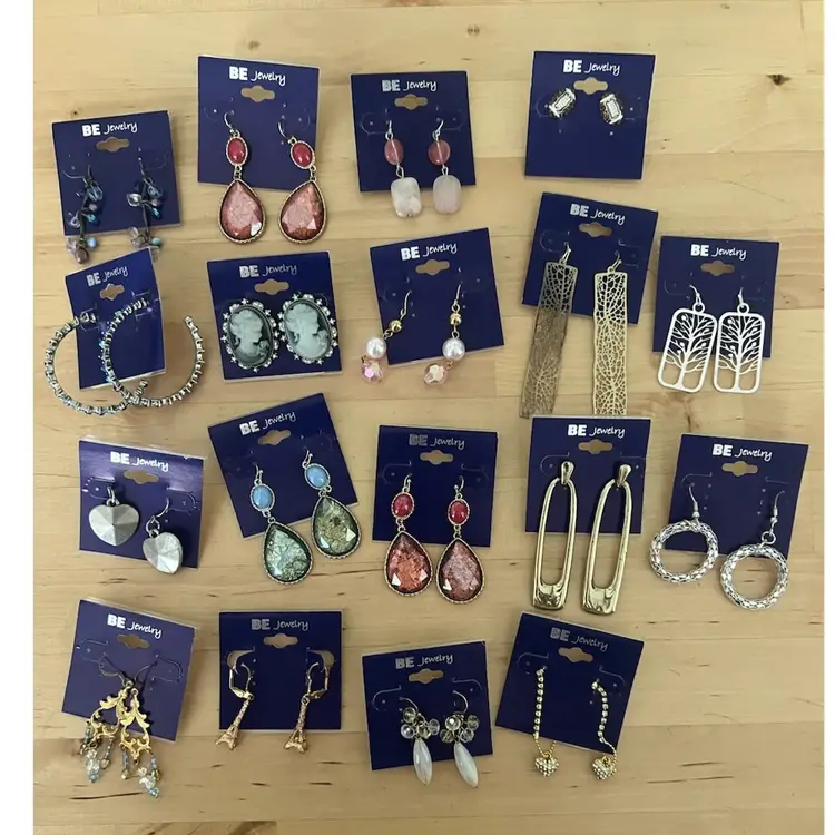Lot Of 18 Assorted Fashion Earrings