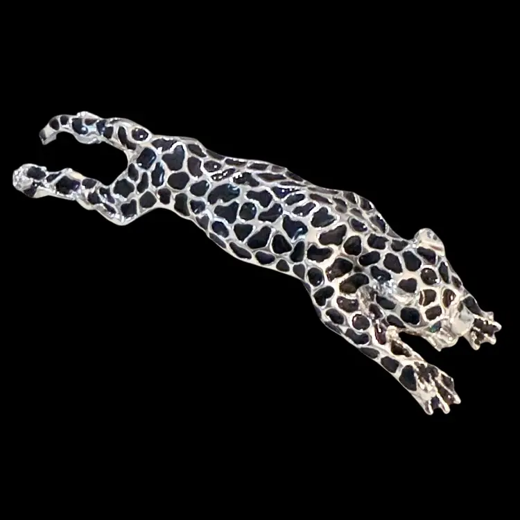 Silvertone Silvertone Jaguar With Green Rhinestone Eyes Brooch 3”