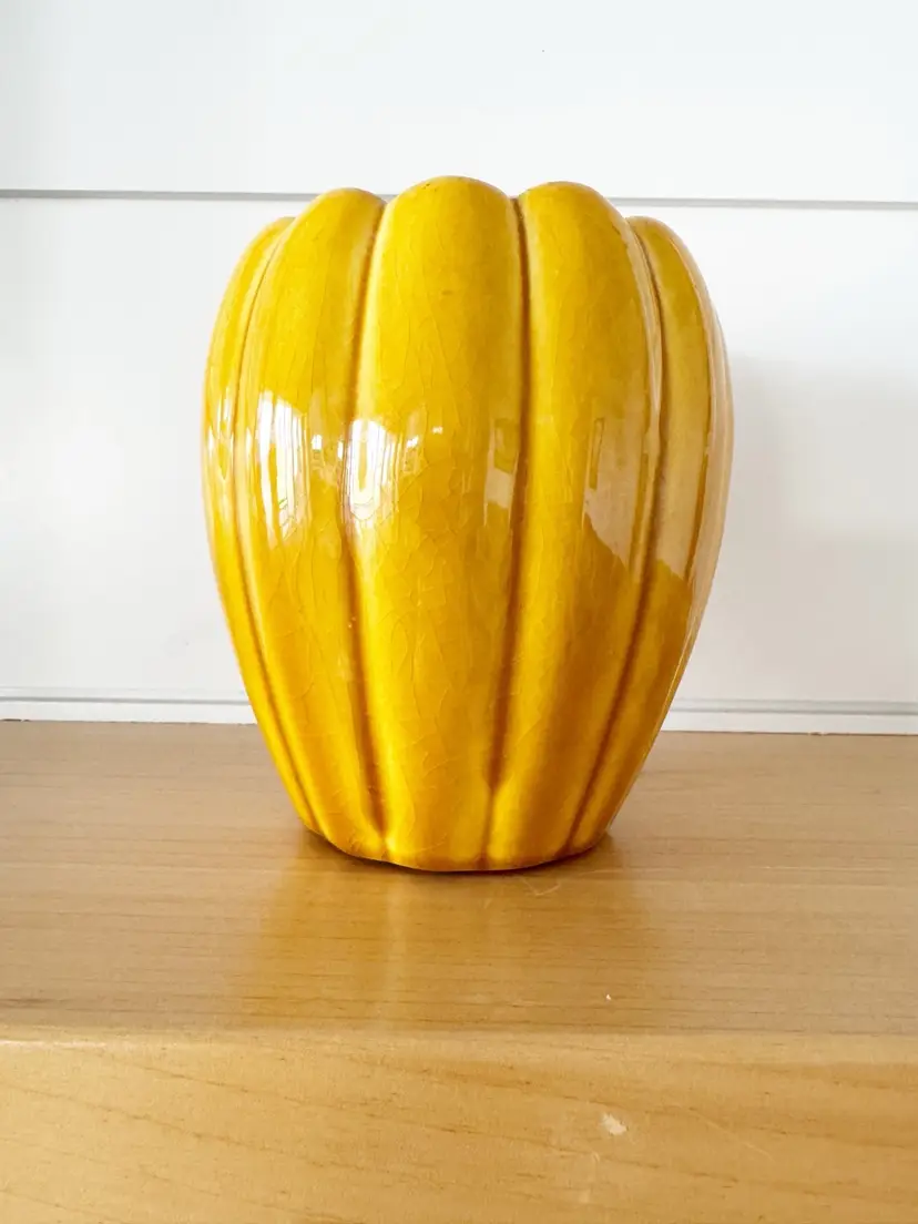 Freeman & McFarlin Potteries Amber Tulip Vase 6”