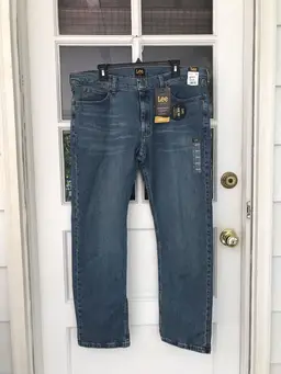 Lee Men's Jeans Legendary Slim Straight Leg 38 x 30 NEW Fuel Cotton Blend