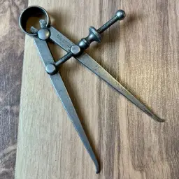 L.S. Starrett Co. No. 73 4.5" Inside Spring Calipers with Flat Legs