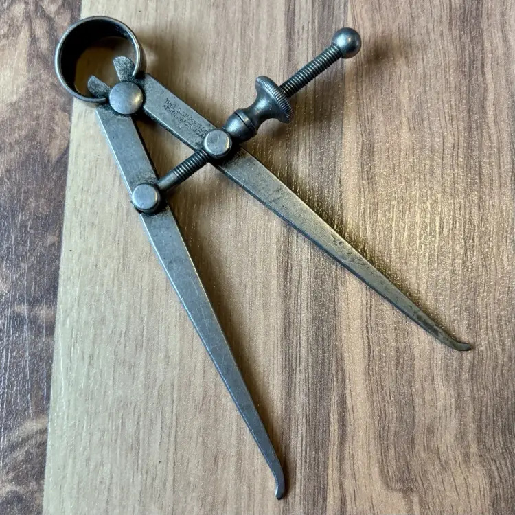 L.S. Starrett Co. No. 73 4.5" Inside Spring Calipers with Flat Legs