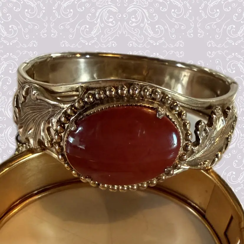 Gold Cabachon Bracelet