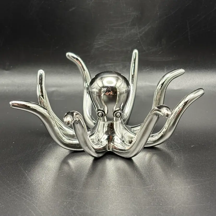 Chrome Metal Octopus Ring Holder. 4.75”