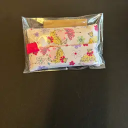 Personal Tissue Holder - Floral with pink tab