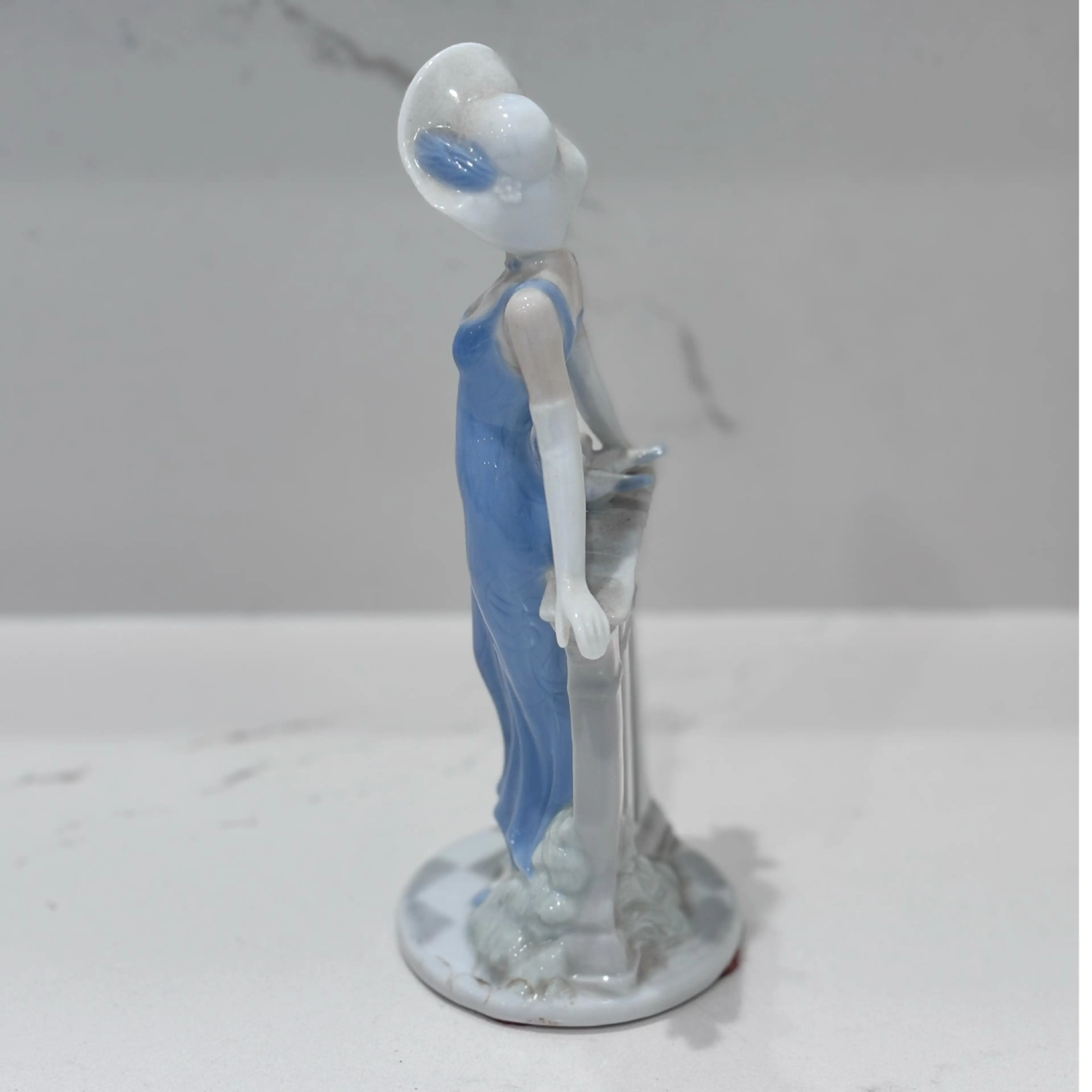 Image 2 of 9