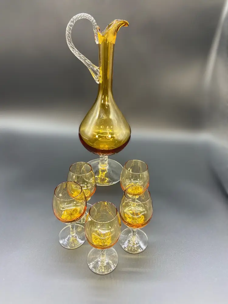 #5 GG.   Vintage Italian Decanter Cordial Set Twisted Blown Glass and 5 Stemmed Glasses No Stopper