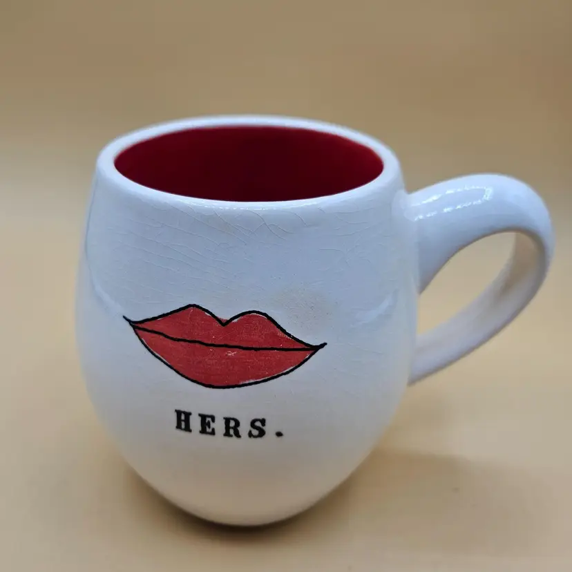 Magenta 4.5"H Red Lips HERS. Mug, LOTS OF CRAZING
