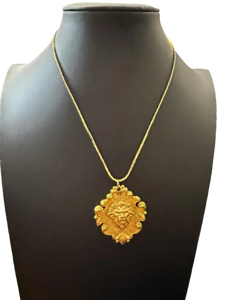 Avon Lion Necklace