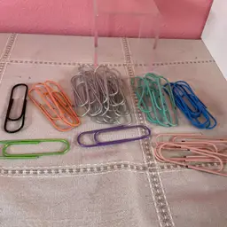 Jumbo Paper Clips, Lot Of 31