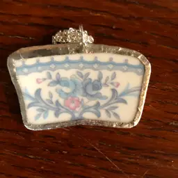 Oodelally Shop Broken Pottery Artisan Made Pendant Ekco International Made In Japan Plate Handcrafted Necklace 1 in x 1.75 in