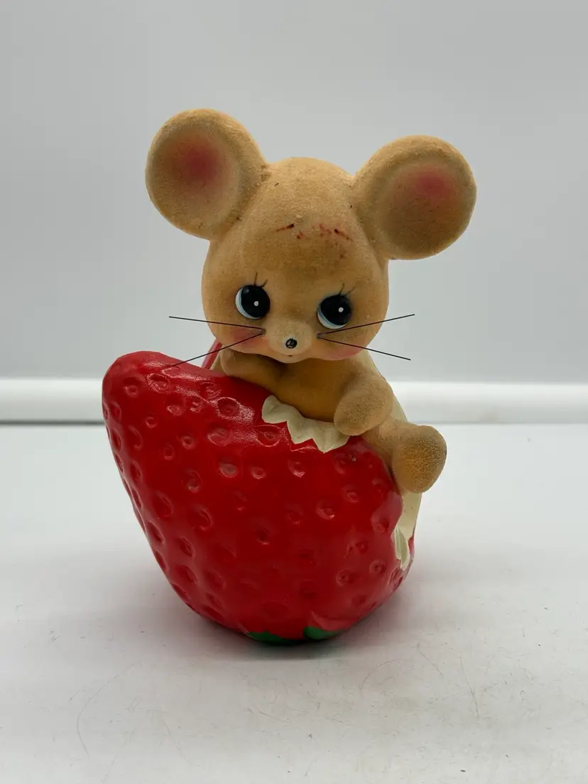Vintage Bobble Head Mouse Eating Strawberry Piggy Bank Japan