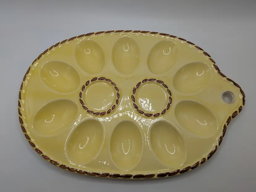 Small ceramic EGG PLATE yellow brown salt & pepper spots