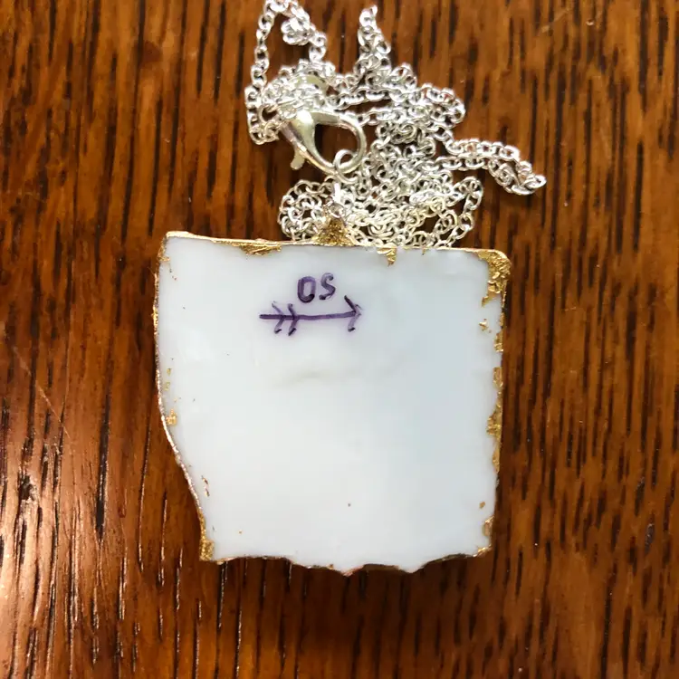 Oodelally Shop Broken Pottery Artisan Made Pendant Rosemaling Unbranded Plate Handcrafted Necklace 1in x 1in