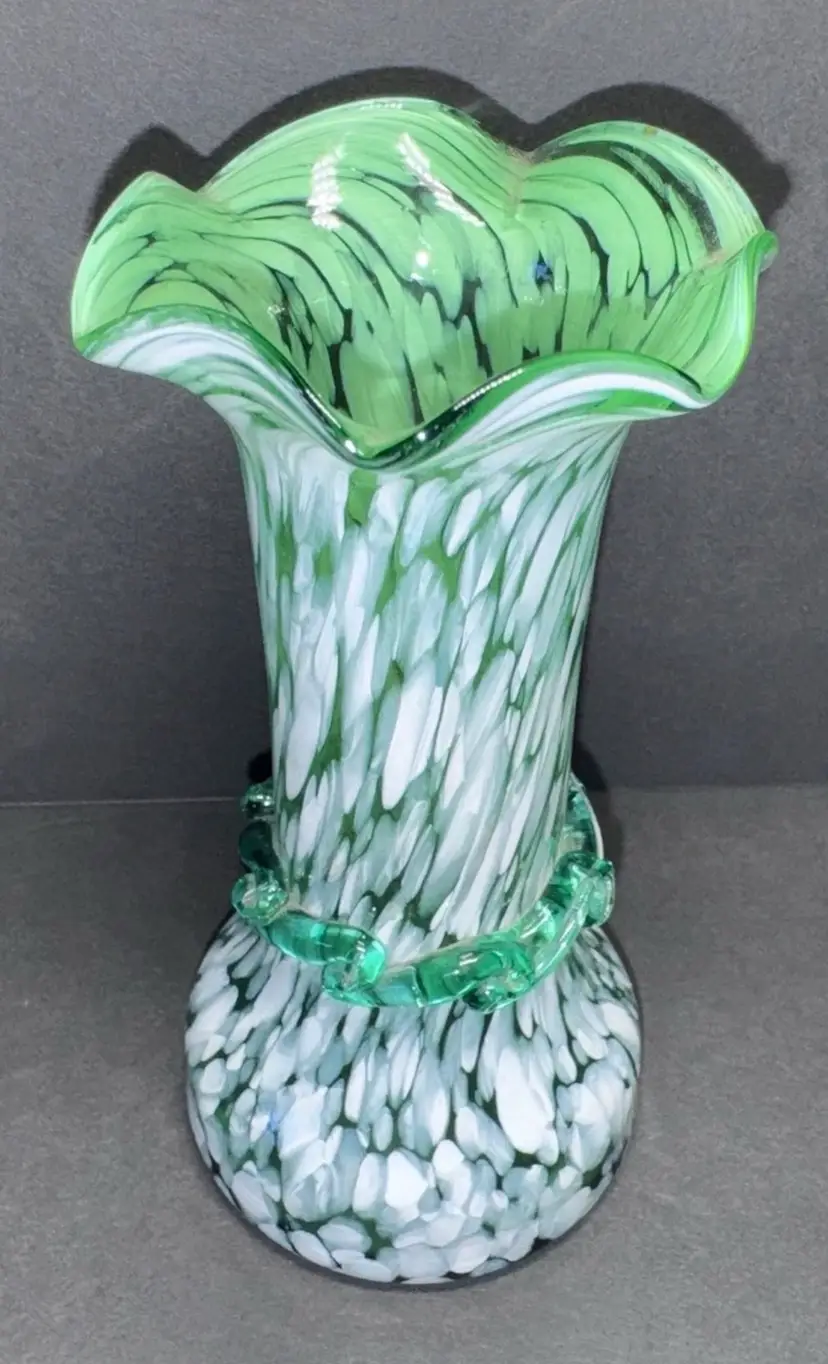 Green and White Murano Flower Or Bud Vase Vintage Good Condition