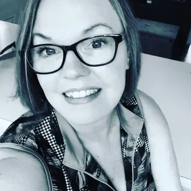 Pamela Bouthillier Thriftingtheglobe