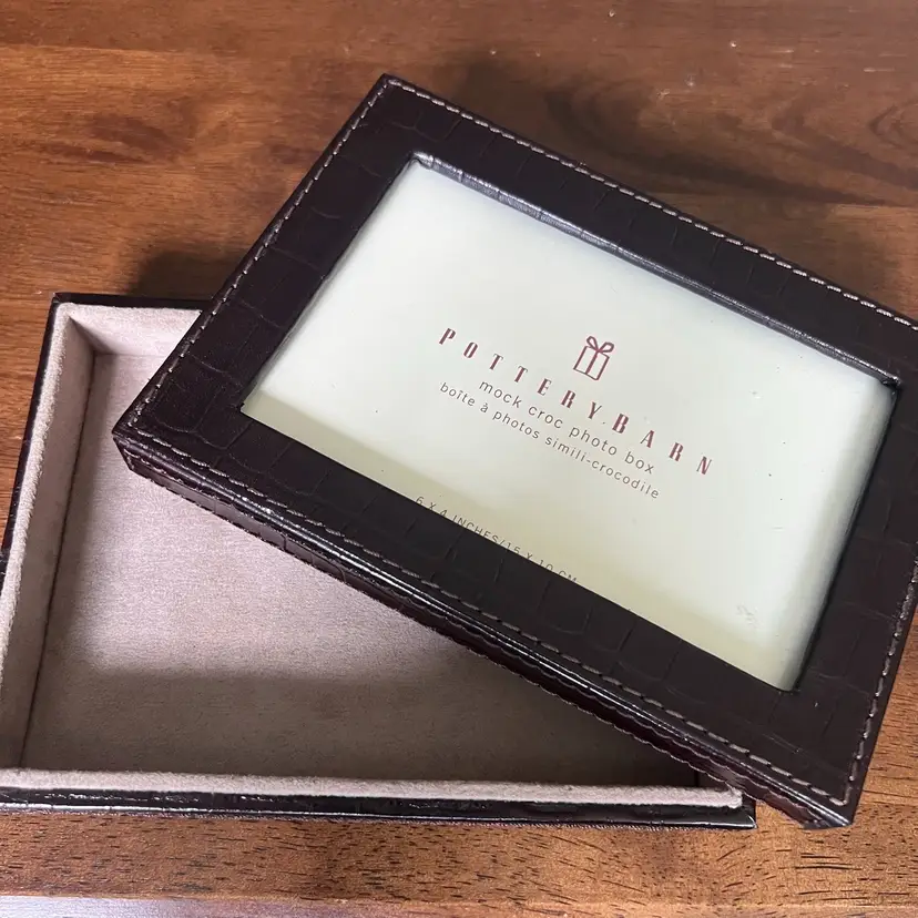 New Pottery Barn Leather Photo Box Suede Inside 4x6 Photo On Top