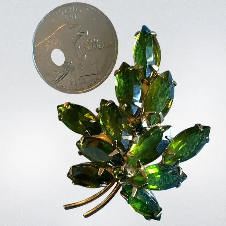 Olive Green  Prong Set  Open Back Navette Rhinestones Smaller Prong Set Rhinestones Going Up/ Down In Cater Of Brooch Gold Tone 2 Stems