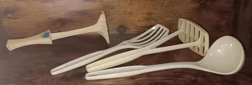 Set of 4 Foley Kitchen Utensils