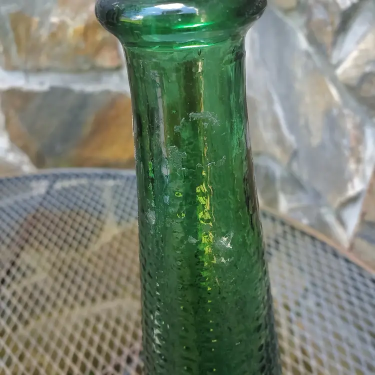 Vintage Collectible Unarco  15" Tall Green Glass Hobnob Empoli ITALY STICKER 