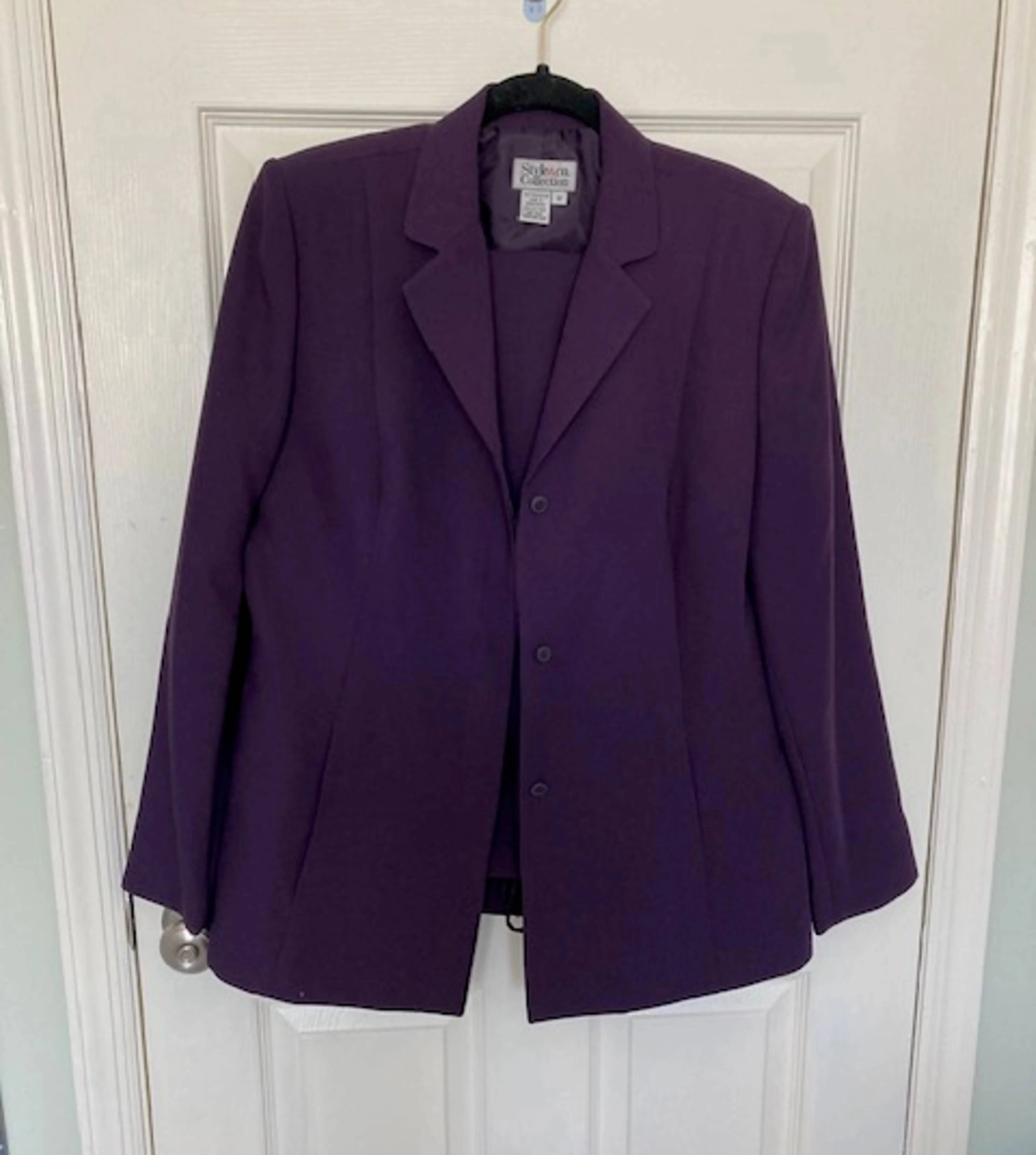 Image 2 of 10
