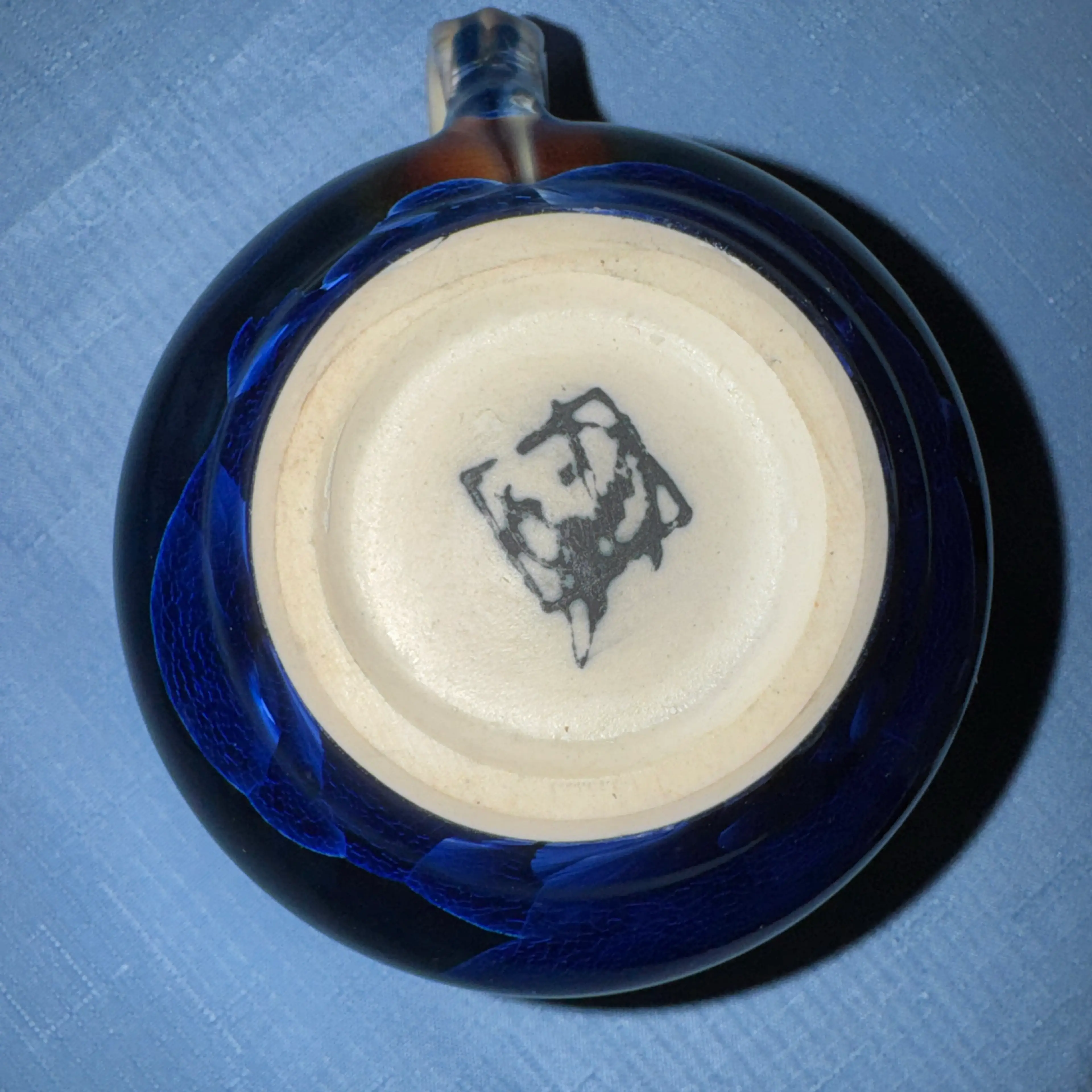 Image 2 of 7
