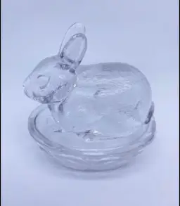 Galerie clear glass bunny rabbit on nest basket trinket dish
