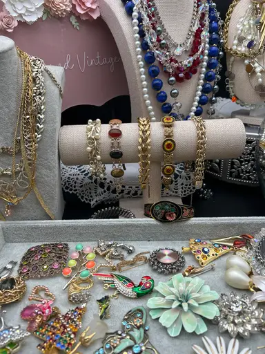 Jewelry Hangout With Adored