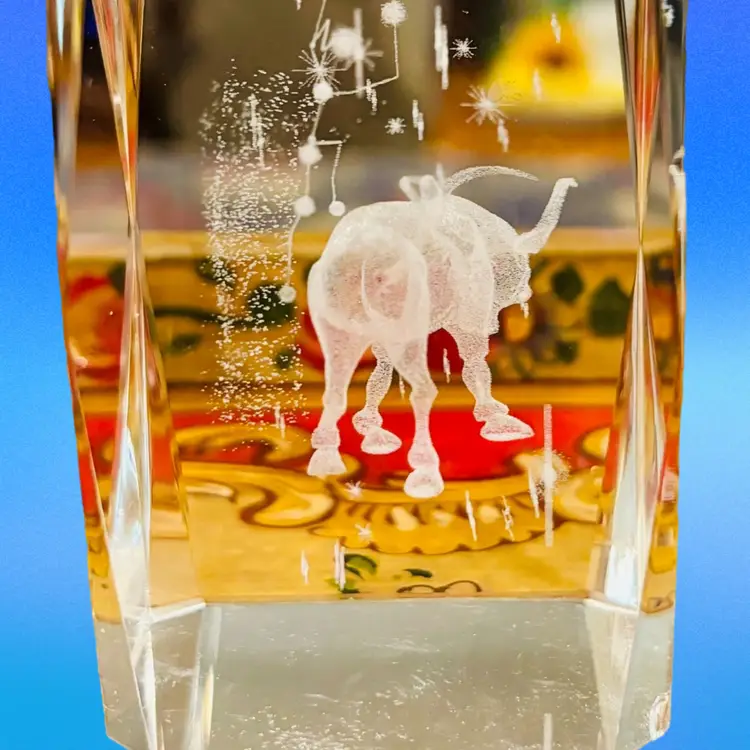 Paperweight Zodiac Taurus 