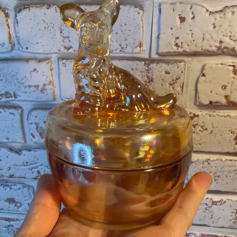 Jeanette Carnival Glass  Glass Powder Box Scottie   1960's