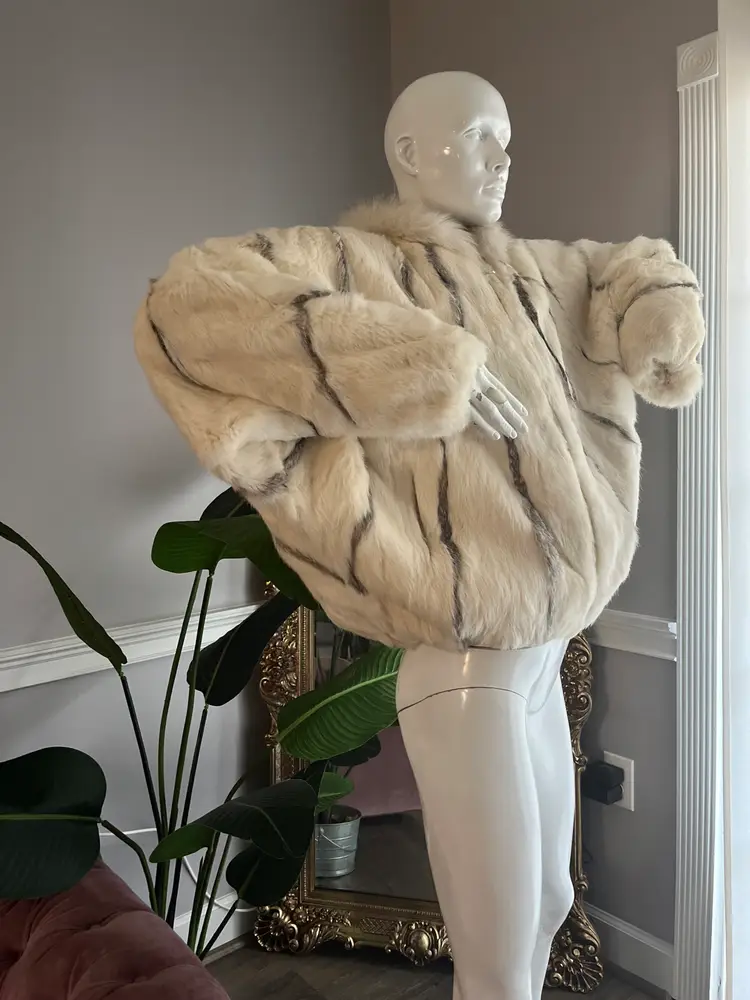 Cream Rabbit Fur Size 16