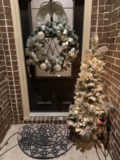 Home For The Holidays-Christmas Decor