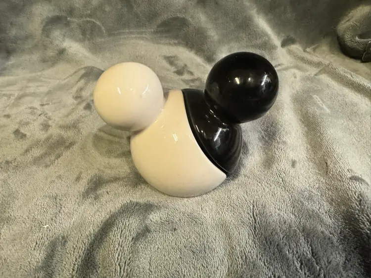 Disney Mickey Mouse Ceramic Magnetic Salt & Pepper Shakers Set Black White Ears
