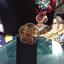 #04 - Vamp Peacock Listing