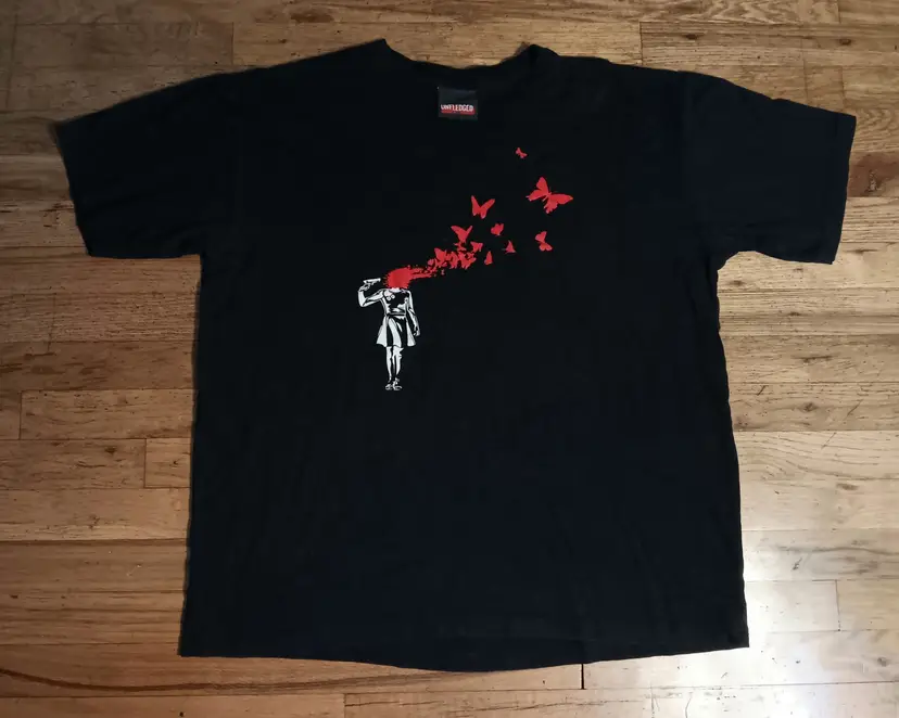 Vintage double-sided Banksy Government Property t-shirt Girl Butterfly art