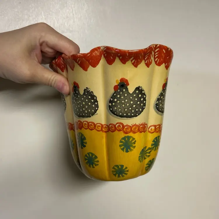 Handmade Italian Pottery Wall Pocket With Chickens On It