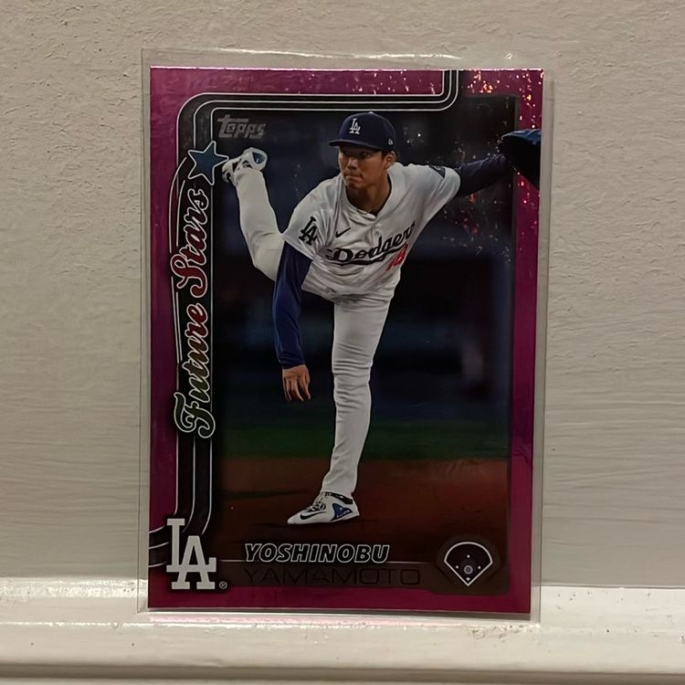 2025 Topps Series One Yoshinobu Yamamoto Pink Sand Glitter Los Angeles Dodgers