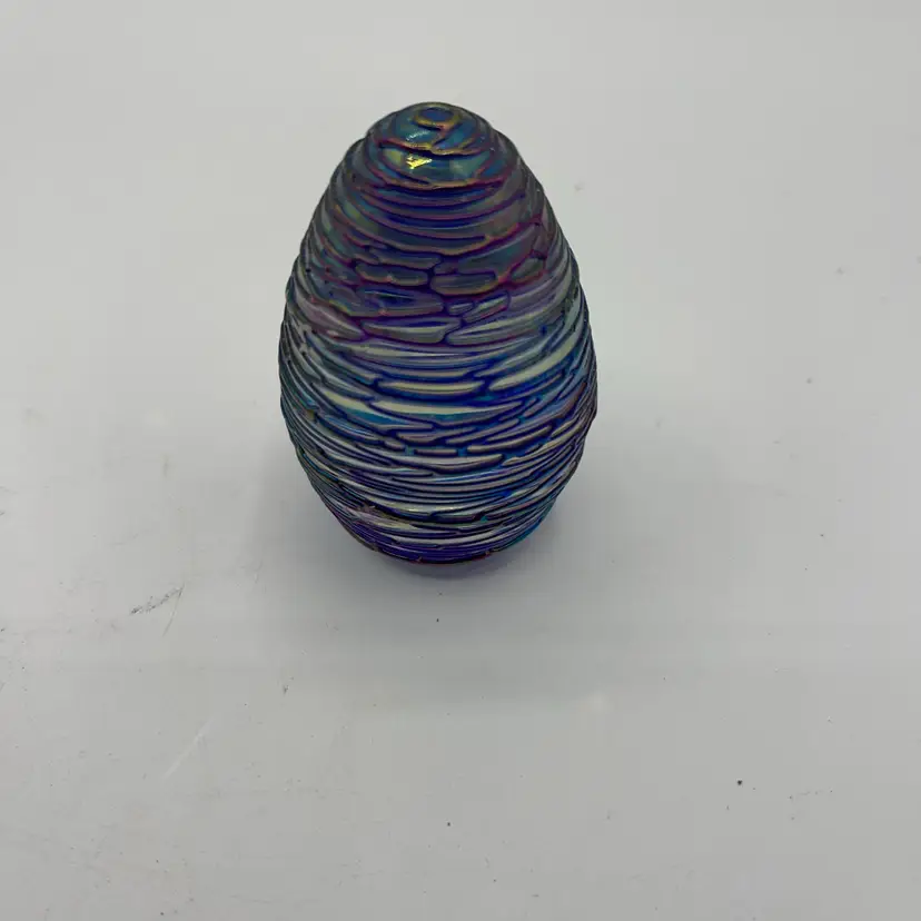 06-iridescent Egg Paperweight 2.5 Inches