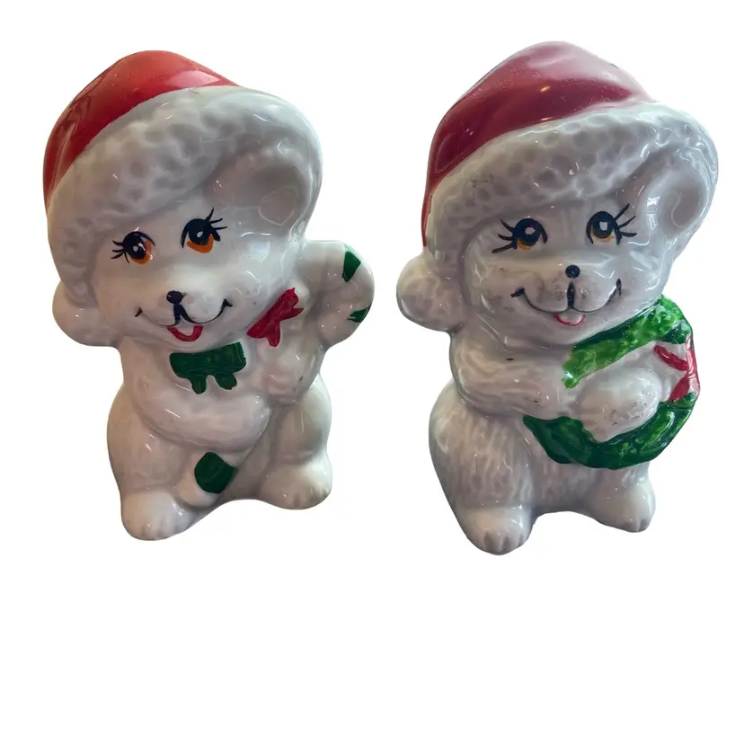 Vintage Christmas mice salt and pepper shakers made in Taiwan.