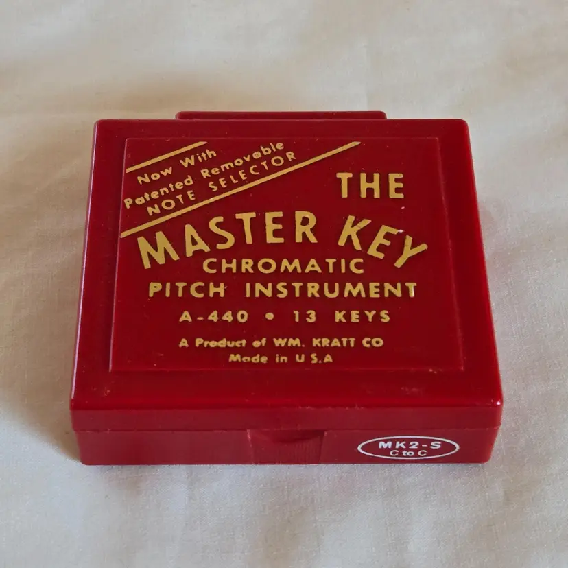 Music The Master Key Chromatic Instrument A-440 13 Key Pitch Pipe MK2-S UNTESTED Vintage