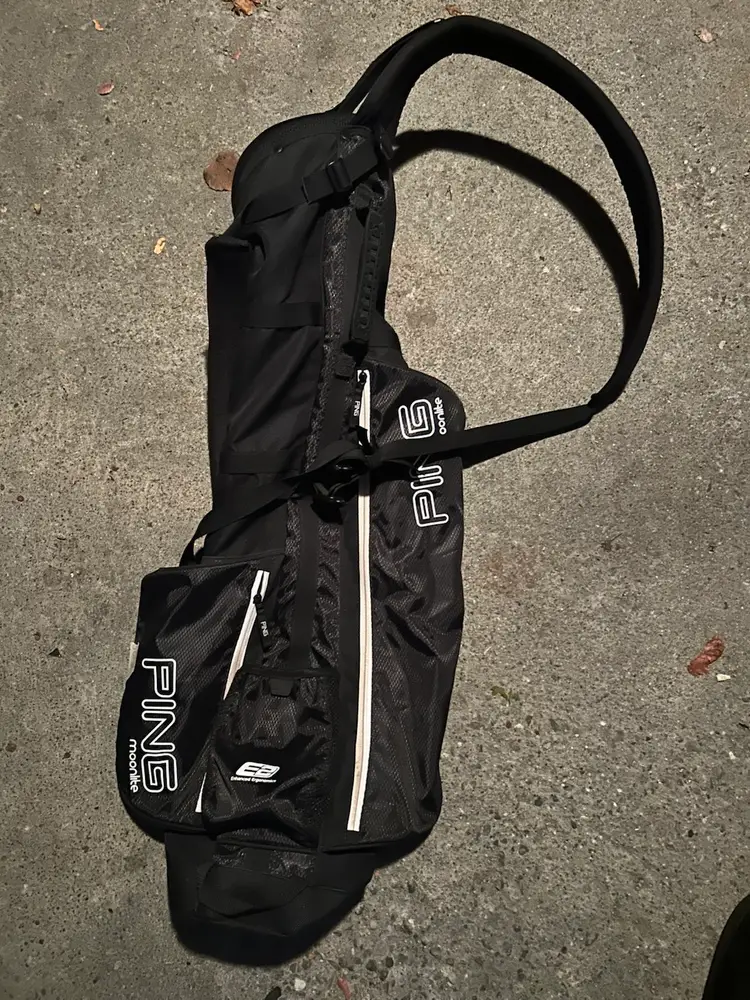 Ping Golf Moonlite Double Strap Carry Sunday Par 3 Bag