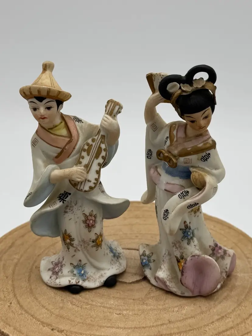 Vintage Asian Couple Geisha and Musician Porcelain 4” Lefton READ