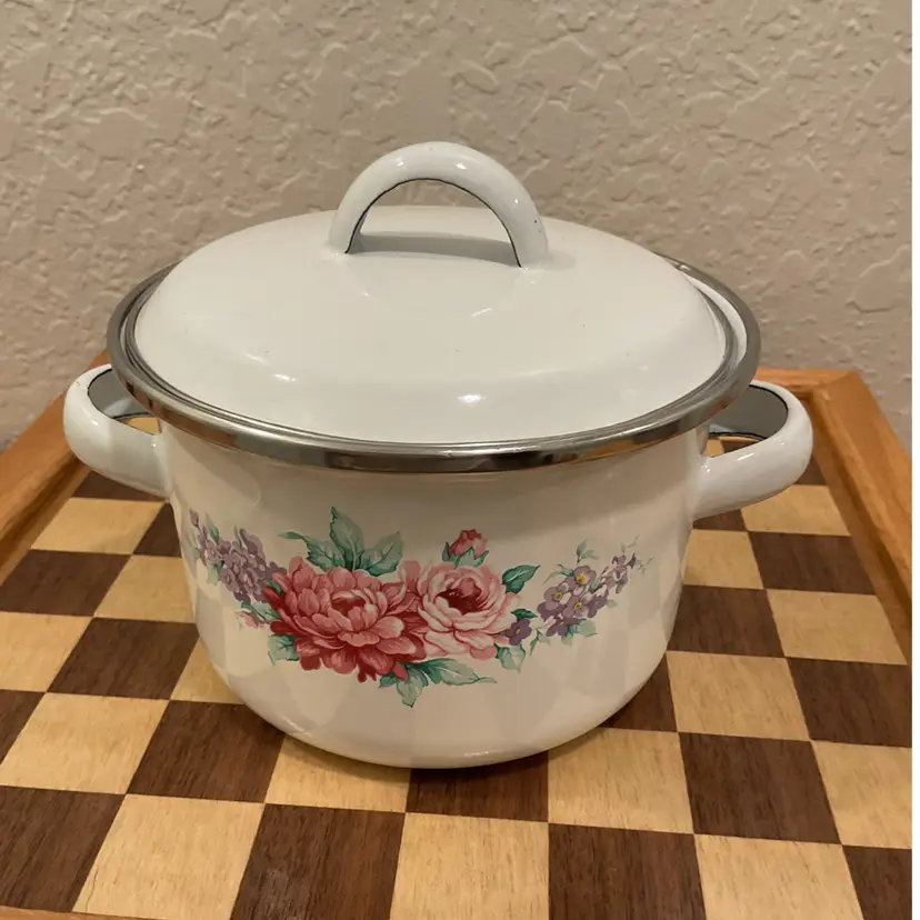 Mini Enamelware Floral Pot
