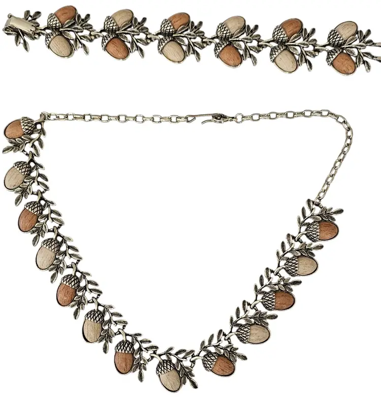 Coro Vintage 1950 Acorn Necklace And Matching Bracelet, L615