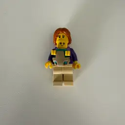 Lego Minifigure City Camper Mother and Baby