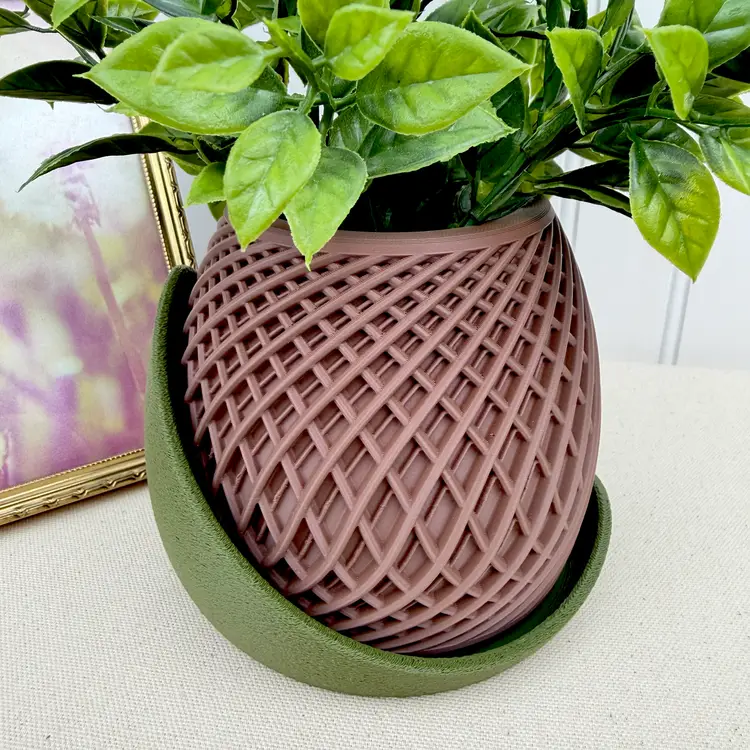 The Stryde Planter, Indoor Flower Pot, Tabletop Planter. Diamond Lattice Design