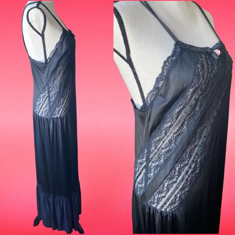 Vintage 1970s Romantic Black Lace Panel Maxi Nightgown