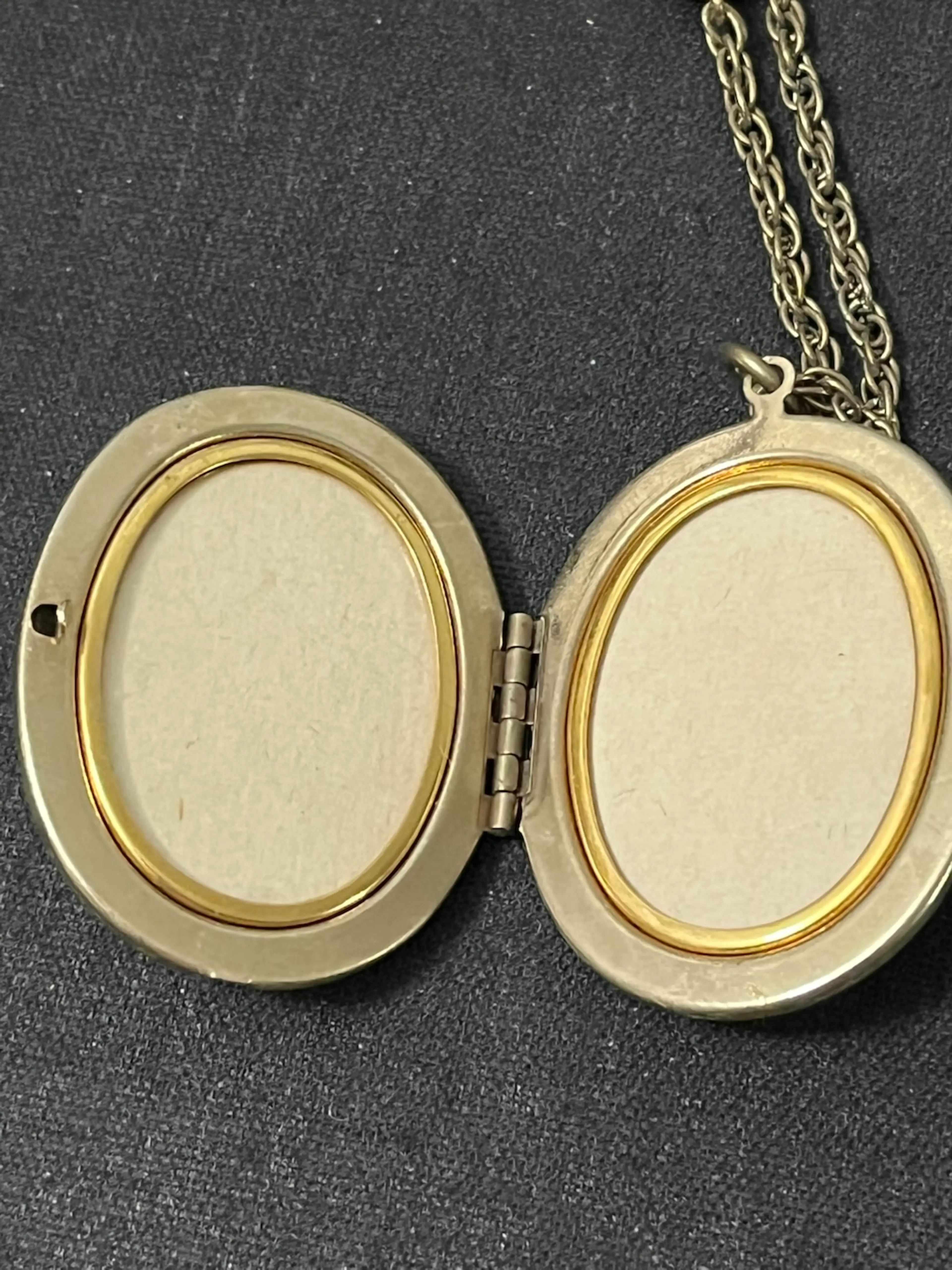 Image 4 of 6