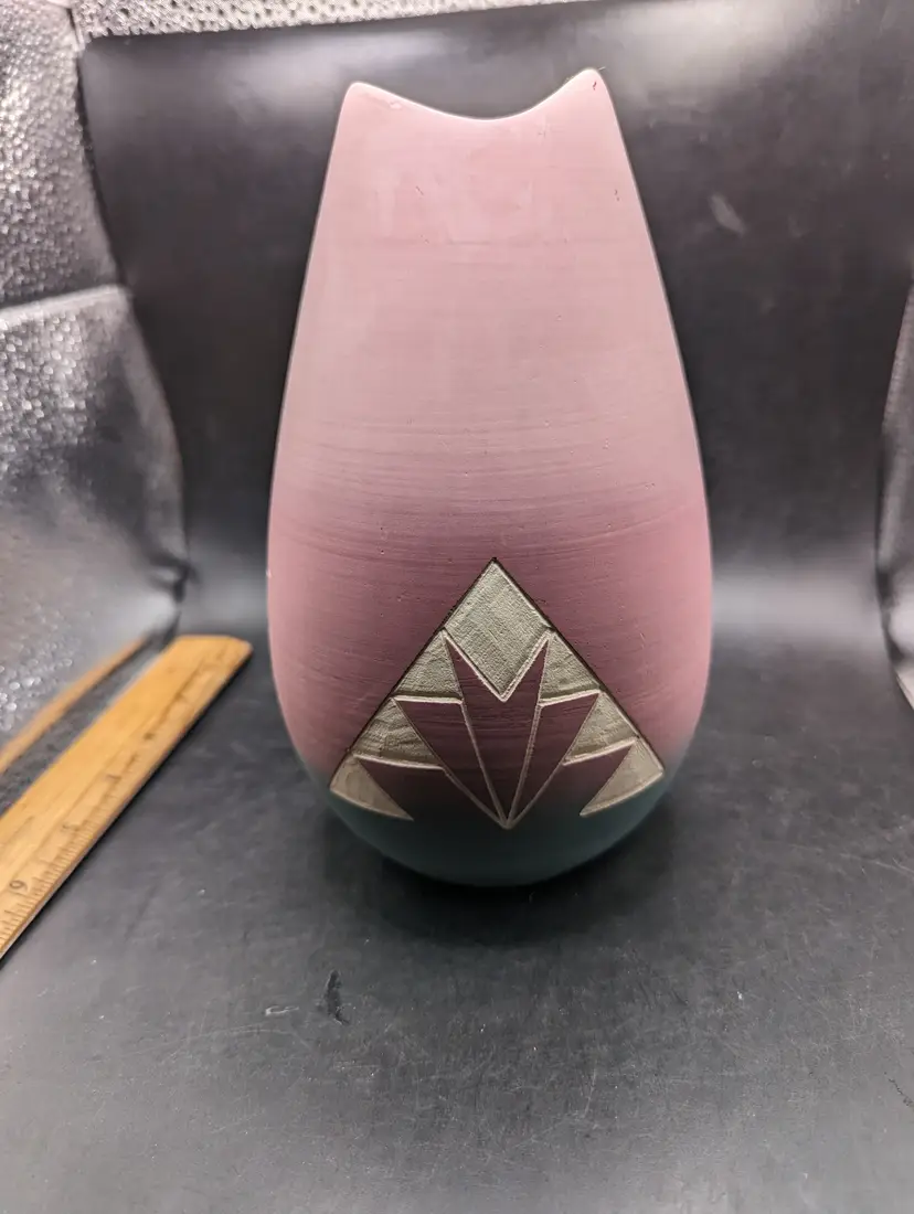 Vintage Native American Signed Vase With Aztec Design