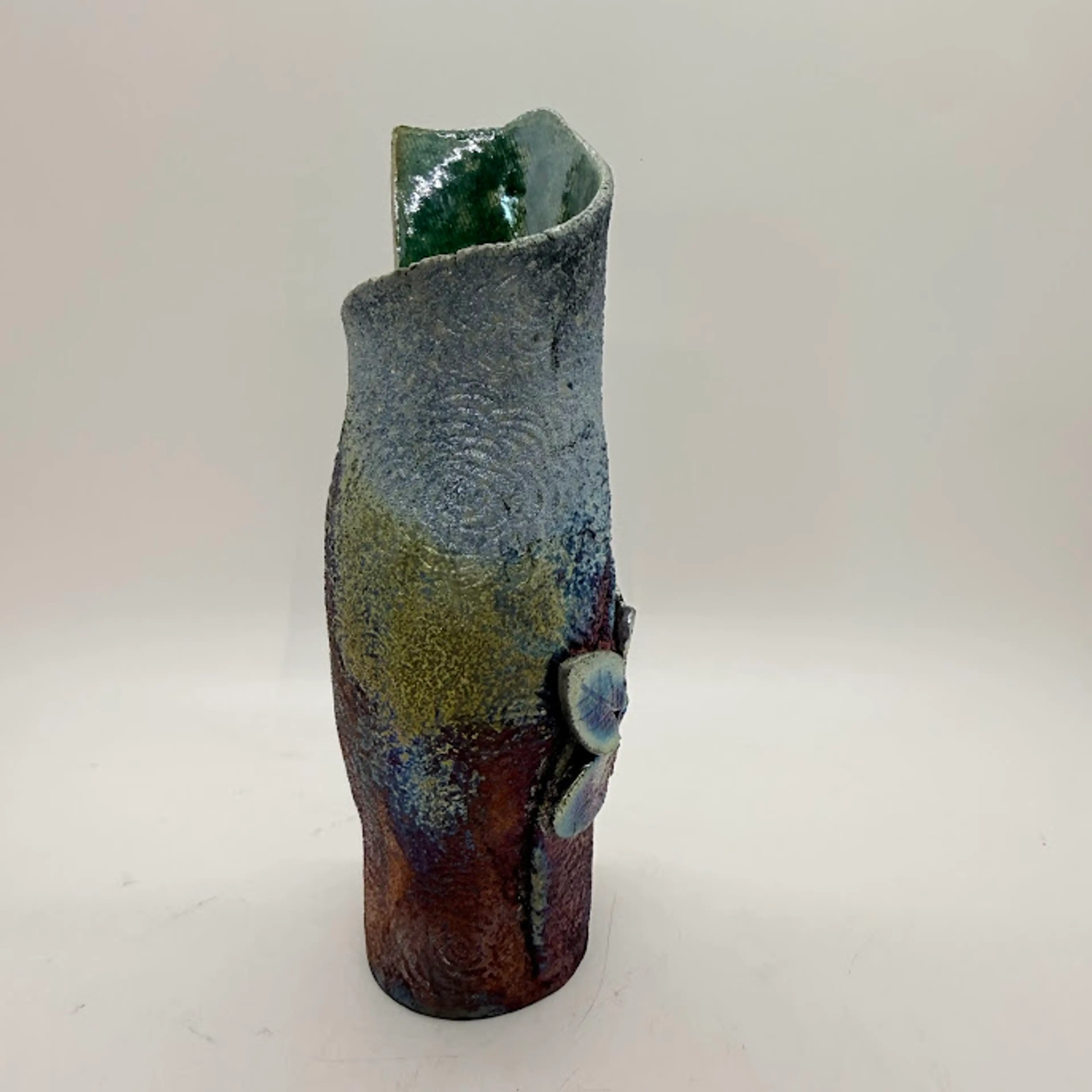 Image 4 of 16